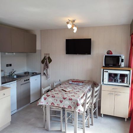 Coquet Studio De 4 Personnes Aux Carroz - Balcon Et Wifi Les Carroz d'Arâches Extérieur photo
